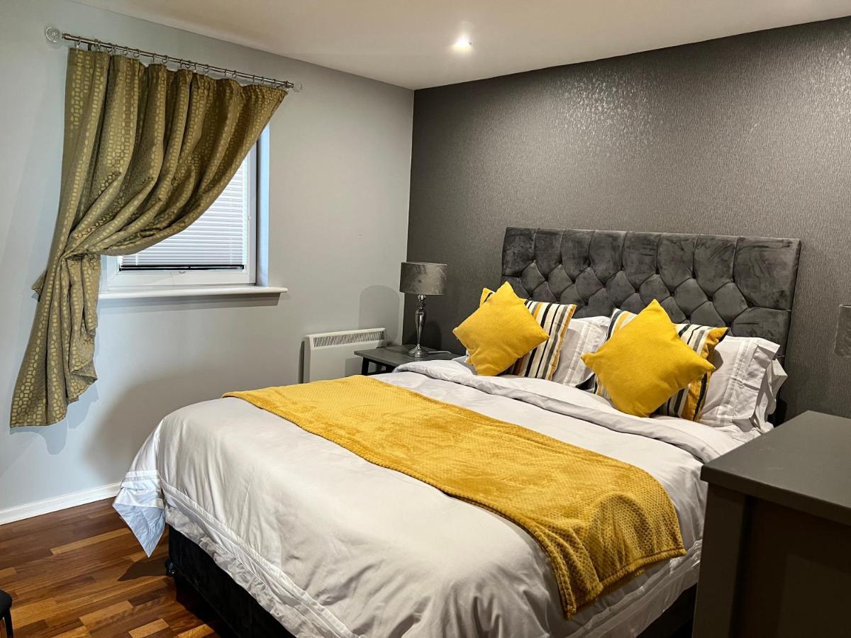 Cockledora, A Luxury Ground Floor Beachfront Apartment Llanelli Exterior foto